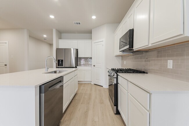 Building Photo - Brand New 2025 Build in Sherman | 3BR/2BA with 2-Car Garage