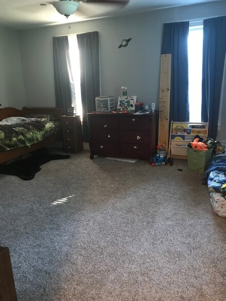 Bedroom 2 - 11031 Edinboro Rd