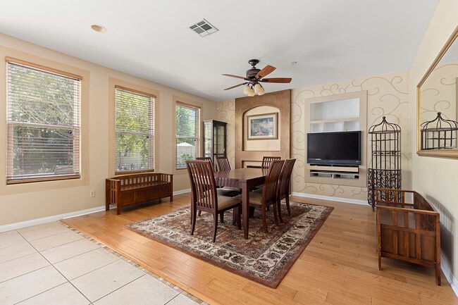 Building Photo - 16263 Lone Bluff Ct