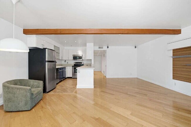 Building Photo - 1635 Seventh Ave