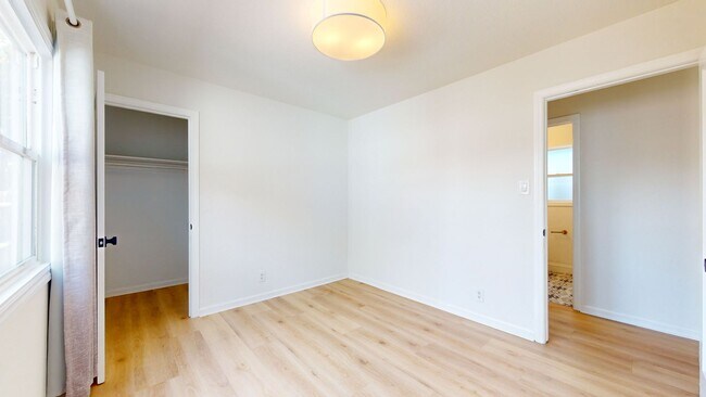 Building Photo - Mid-Century Home Available in the Richmond...