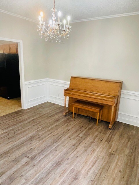 Building Photo - 144 Secretariat Dr