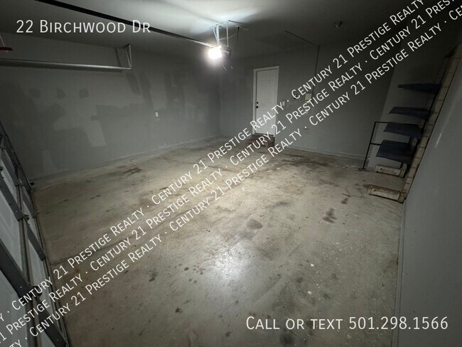 Building Photo - 22 Birchwood Dr