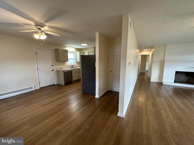 Building Photo - 623 Kriner Rd