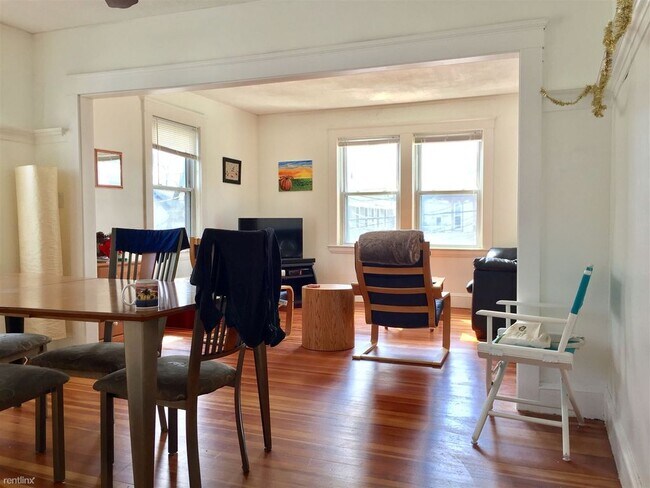 Building Photo - 87 Fiske St