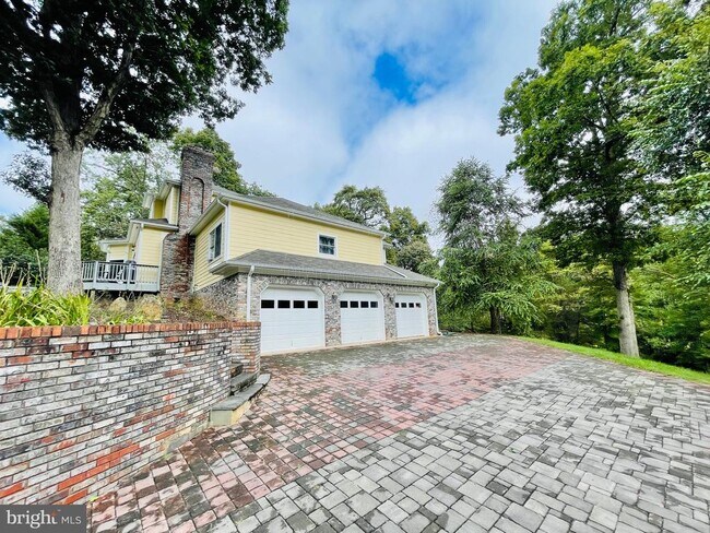 Building Photo - 1474 Freeman Dr