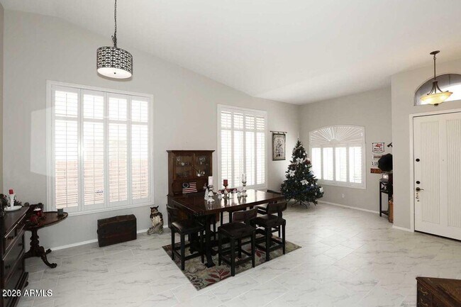 Building Photo - 15626 N 13th Ave