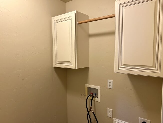 Building Photo - 3609 Autumn Colors Dr