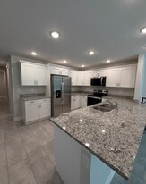 Building Photo - 6039 Latimer Ave