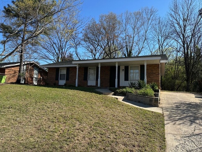 Building Photo - Renovated 3 Bed | 1 Bath House in Raleigh ...