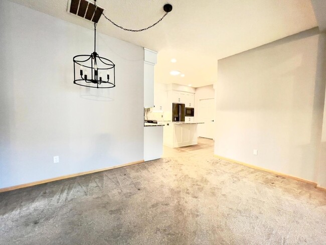 Building Photo - 12022 Vermillion St NE