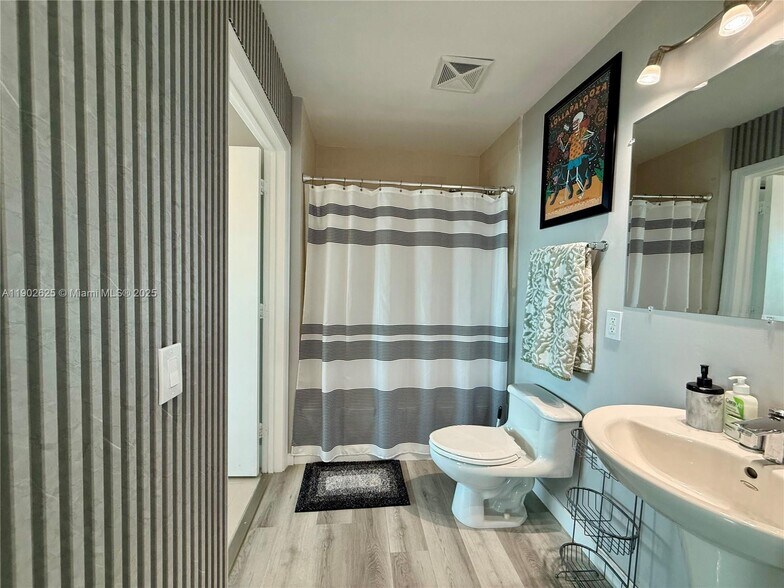 Building Photo - 60 SW 13th St