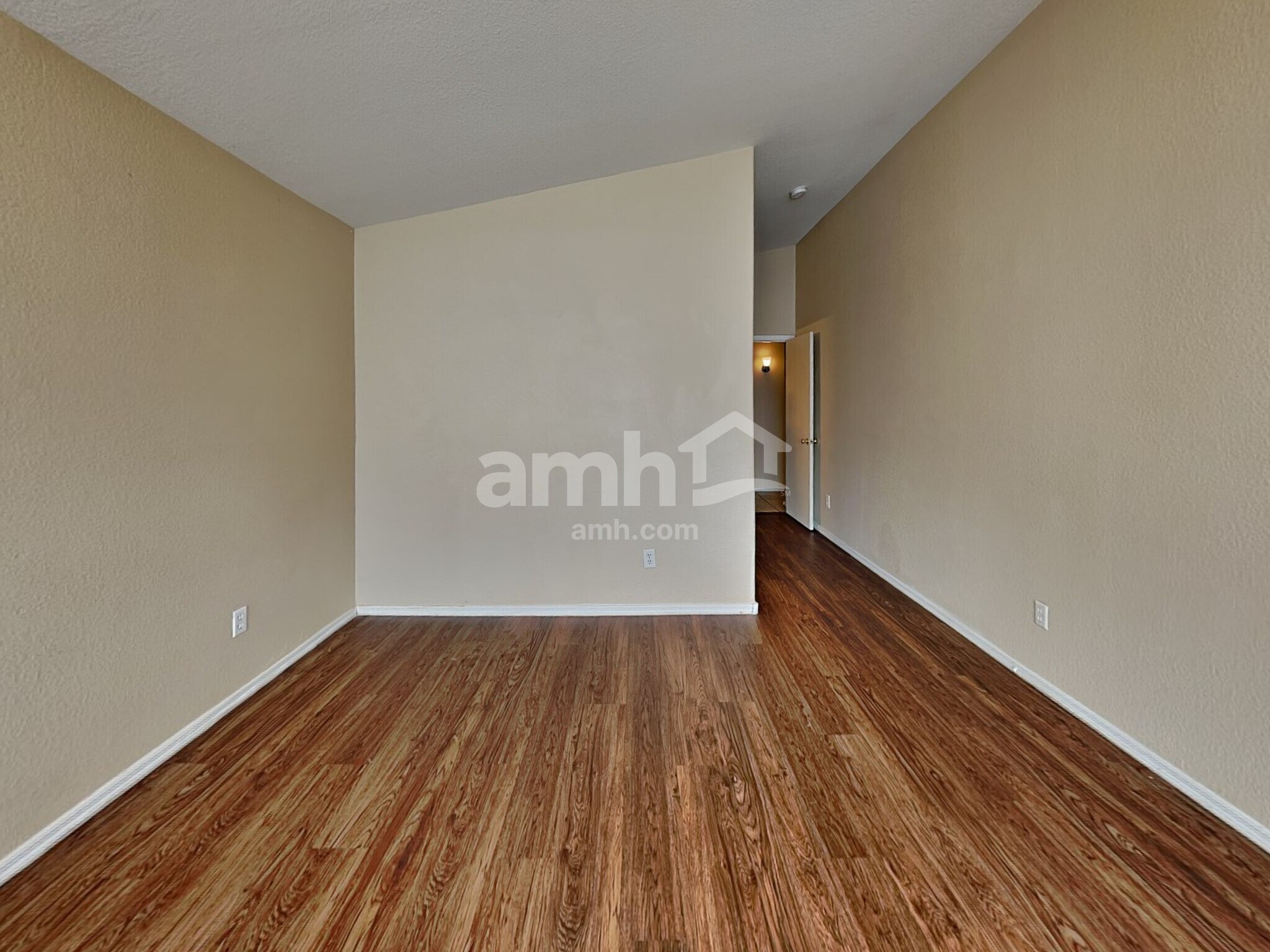 Building Photo - 2715 N 90th Ave