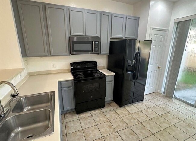 Building Photo - 2674 Mayaguana St