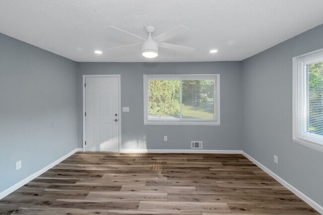 Building Photo - 3969 La Salle Way SW
