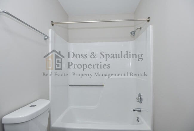Building Photo - 3624 Heathrow Dr