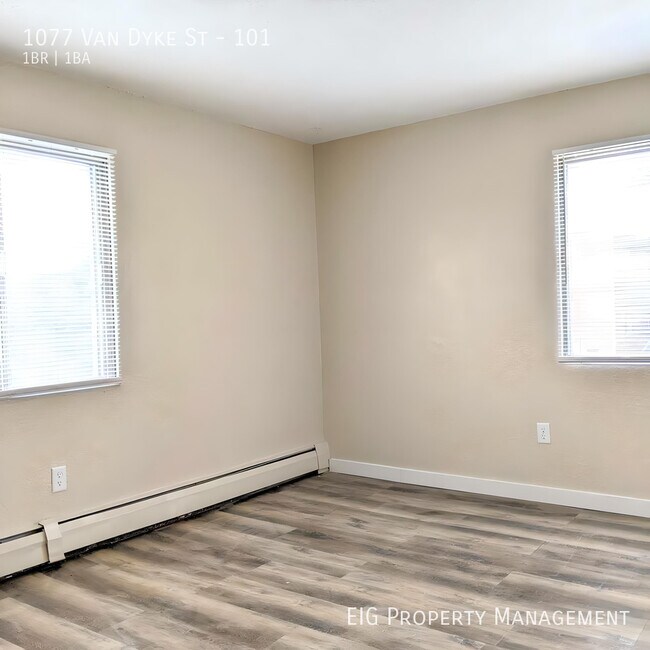 Building Photo - 1077 Van Dyke St