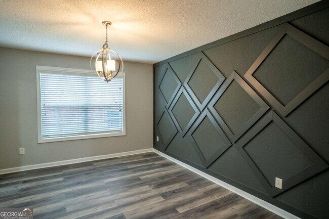 Building Photo - 3243 Newtons Crest Cir