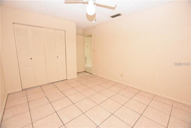 Building Photo - 1426 E Fern Rd