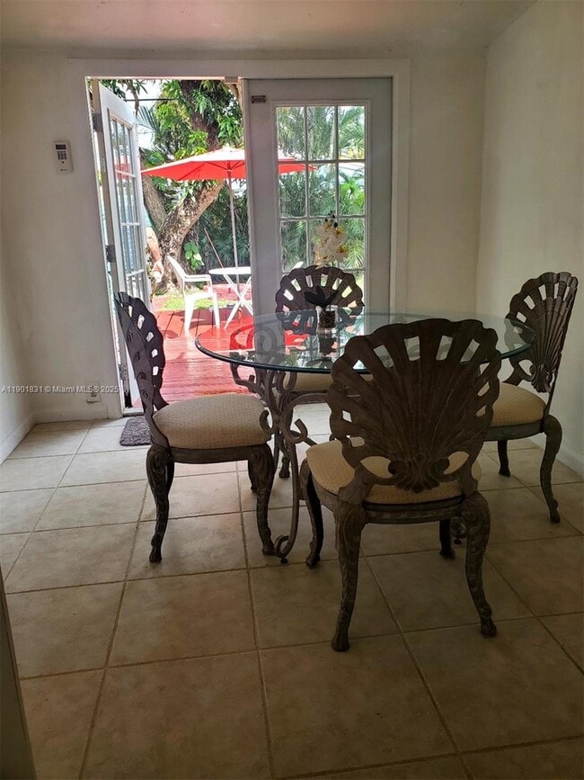 Building Photo - 6851 Farragut St