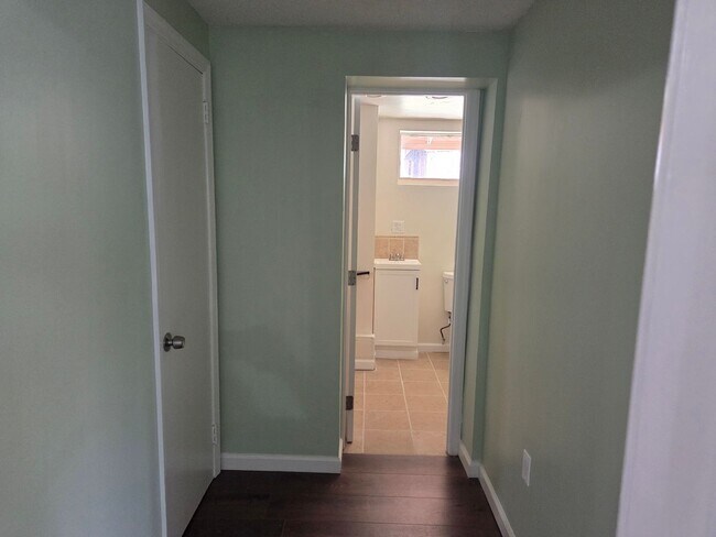 Building Photo - 2bedroom 1bath chalet style Mtn Retreat duplex