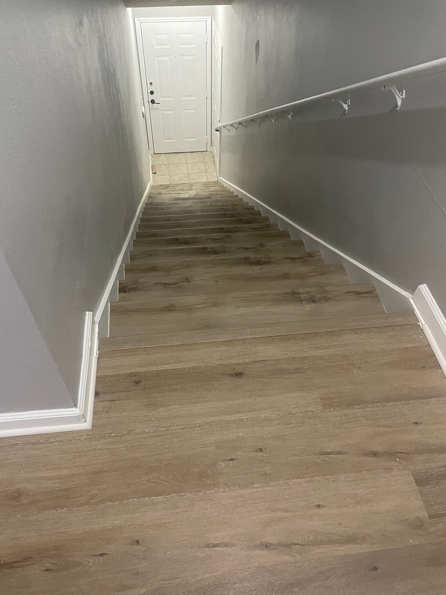 Building Photo - 8807 Villa View Cir