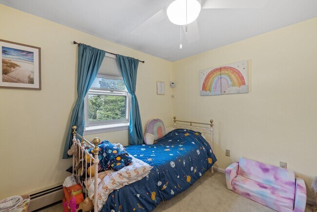 Building Photo - 94 Pullman St