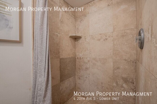 Building Photo - 4 20th Ave S