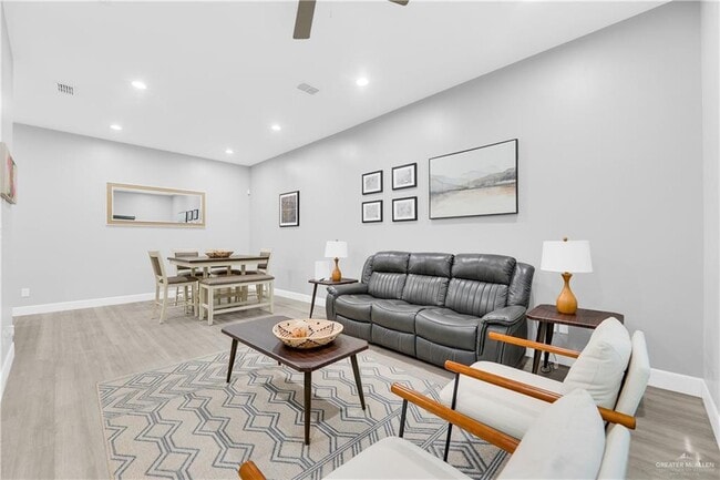 Building Photo - 23 3rd N St