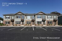 Building Photo - 2325 Linford St
