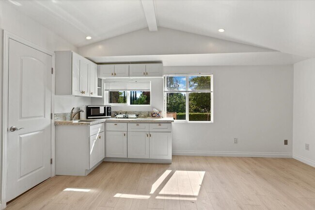 Building Photo - 5718 Comanche Ave