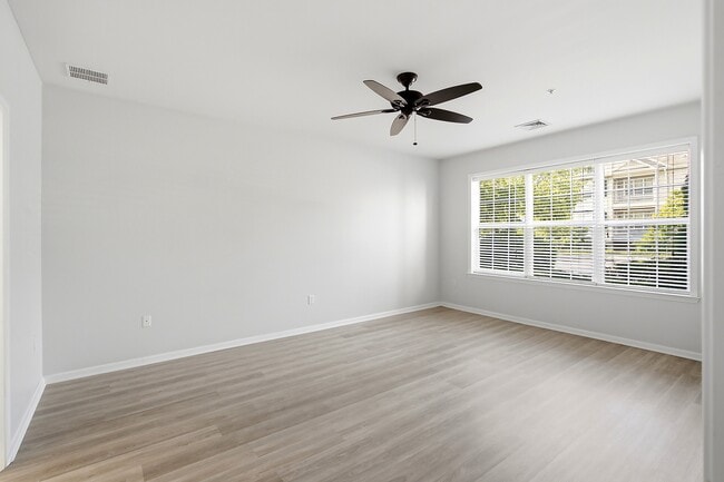 Building Photo - 313 Mill Pond Wy