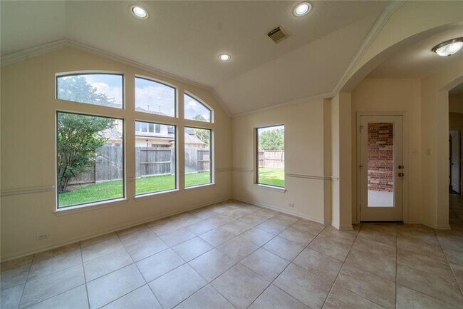 Building Photo - 28210 Cross Creek Springs Ln
