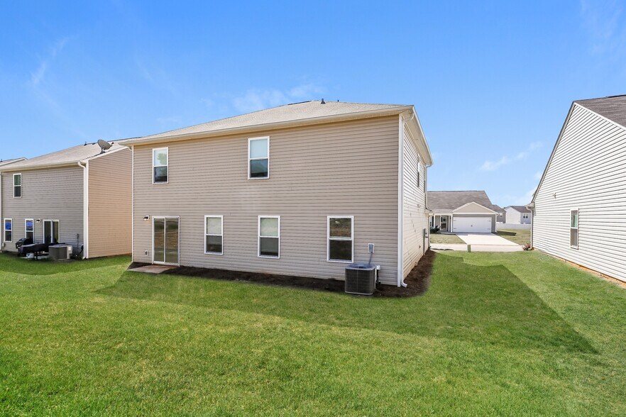 Building Photo - 544 Bella Casa Run