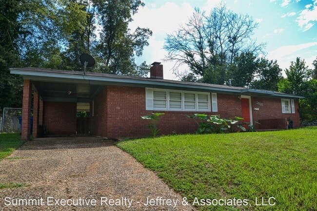 Building Photo - 3 br, 1 bath House - 2608 E. Cavett Dr.