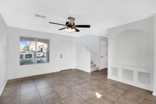 Building Photo - 9547 E Belmont Ave