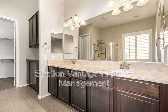 Building Photo - 21004 E Sunset Dr