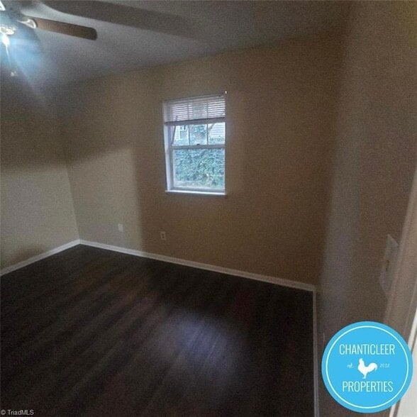 Building Photo - 115 Florence St