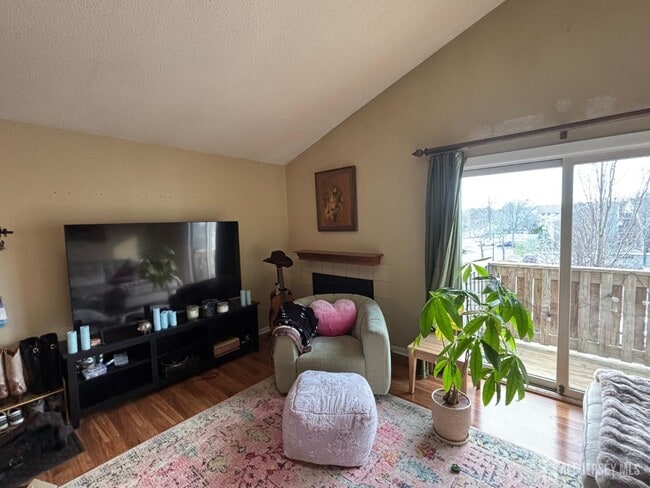 Building Photo - 1700 Ravens Crest Dr