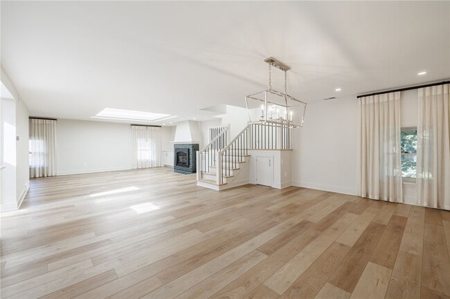 Building Photo - 1397 East Ave