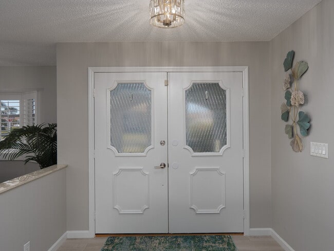 Building Photo - Turkey Furnished 3 Bed Pool Home in Venice