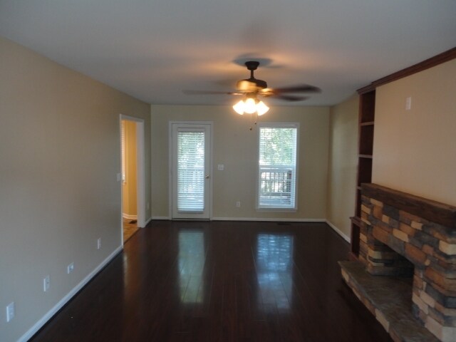 Building Photo - 6300 Willowdell Dr