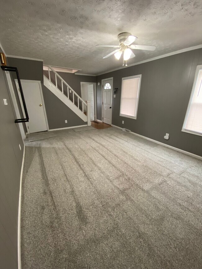 Living Room - 254 Oak St