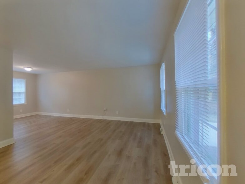 Building Photo - 6809 Cardigan Ave