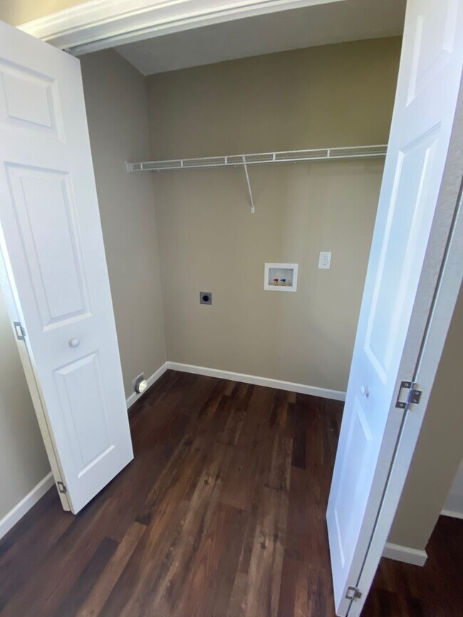 Building Photo - Single Family Home in White Pine TN
