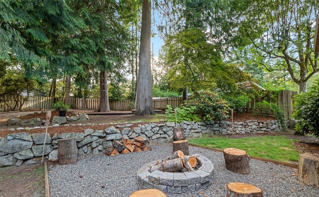 Building Photo - Stunning 4-Bedroom, 2.5-Bath Remodeled Home in Rushmore, Gig Harbor