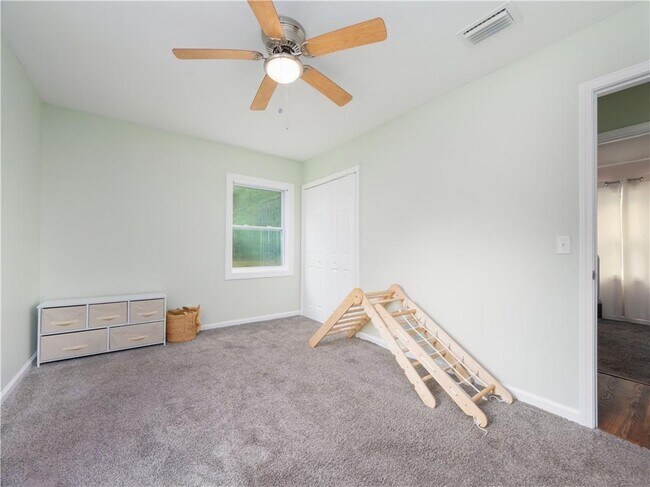 Building Photo - 244 Sherwood Ln