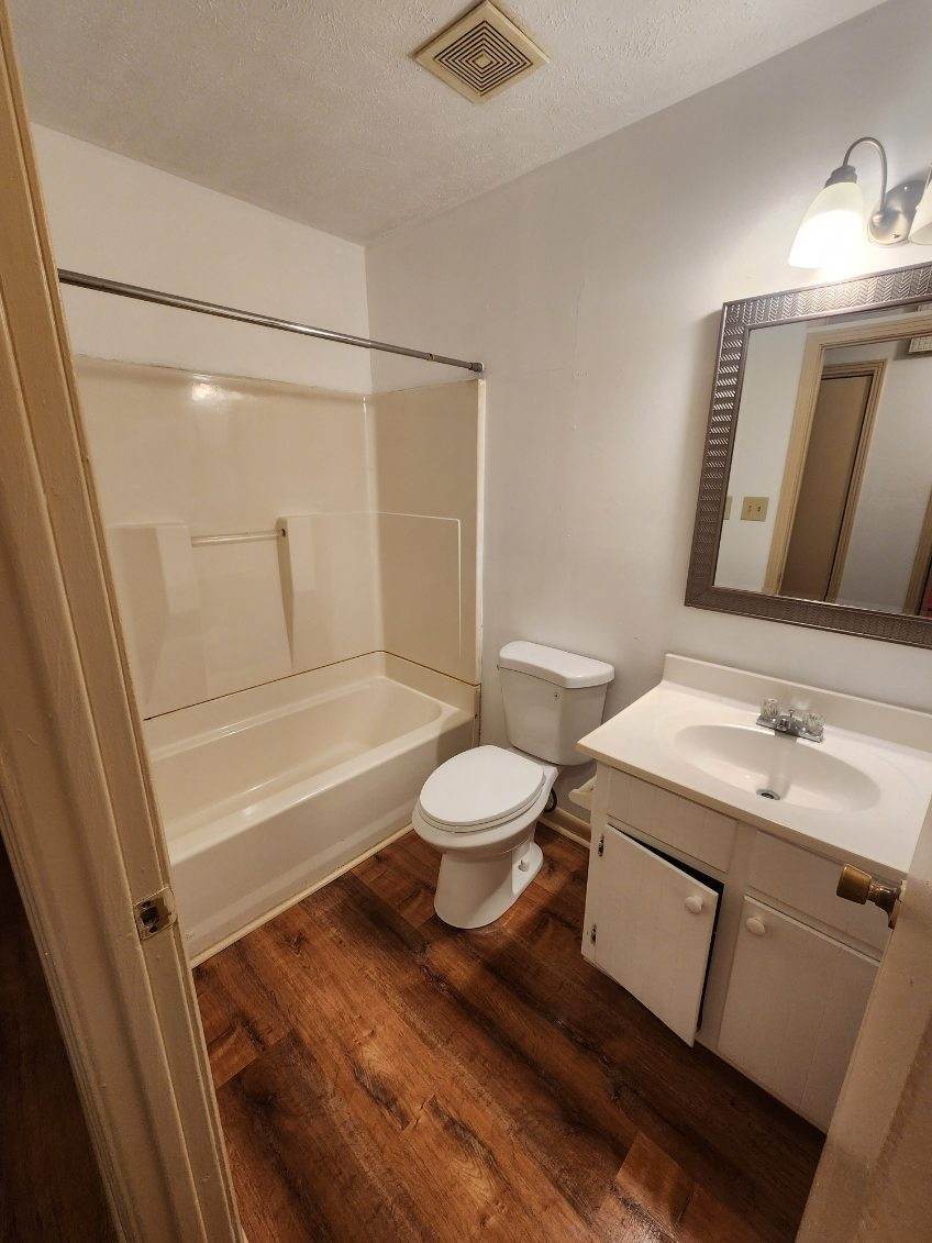 Building Photo - 138 Wild Valley Dr