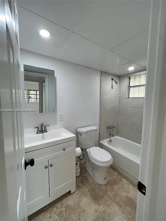 Building Photo - 1478 NW 1st St