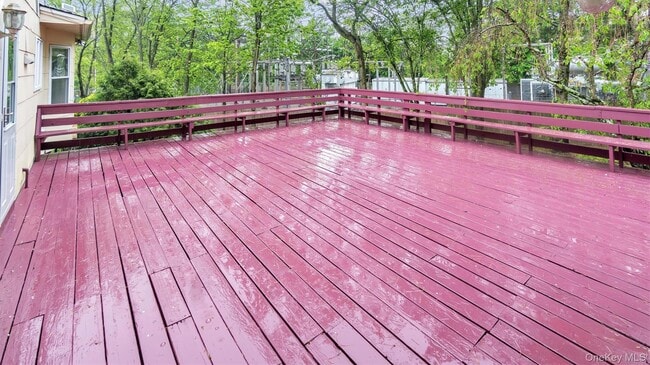 Building Photo - 47 Carriage Rd